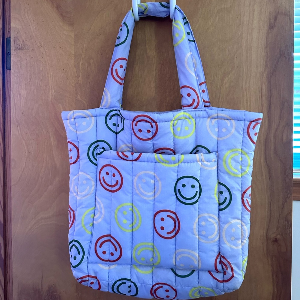 BAGGU UO puffy tote smiley